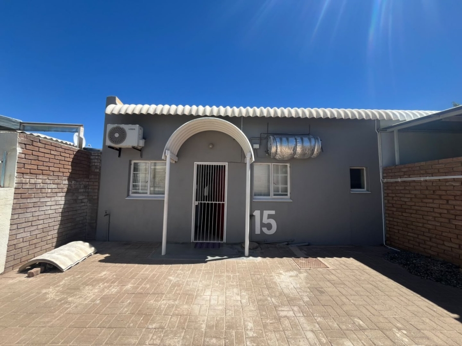 1 Bedroom Property for Sale in Flora Park Northern Cape